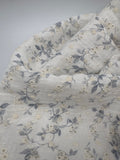 Musselin Lochstickerei mit Blumen Blau