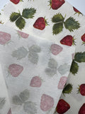 Beschichtete Baumwolle Creme mit Erdbeeren 0,5 m